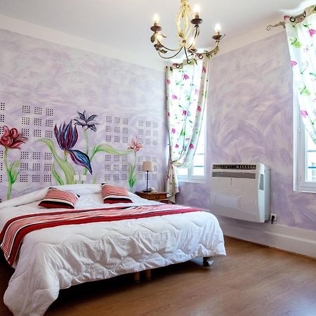 Logis Hotel De La Tour Лібурн Екстер'єр фото