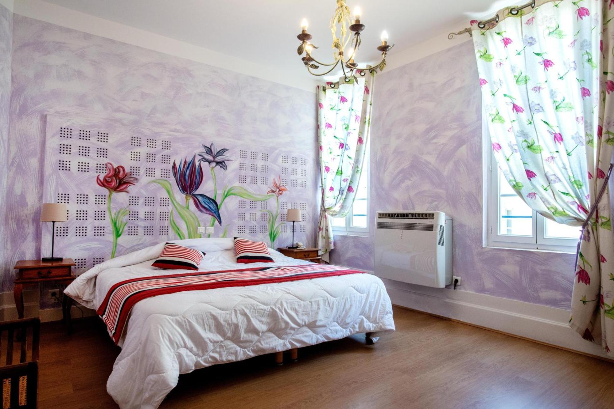 Logis Hotel De La Tour Лібурн Екстер'єр фото